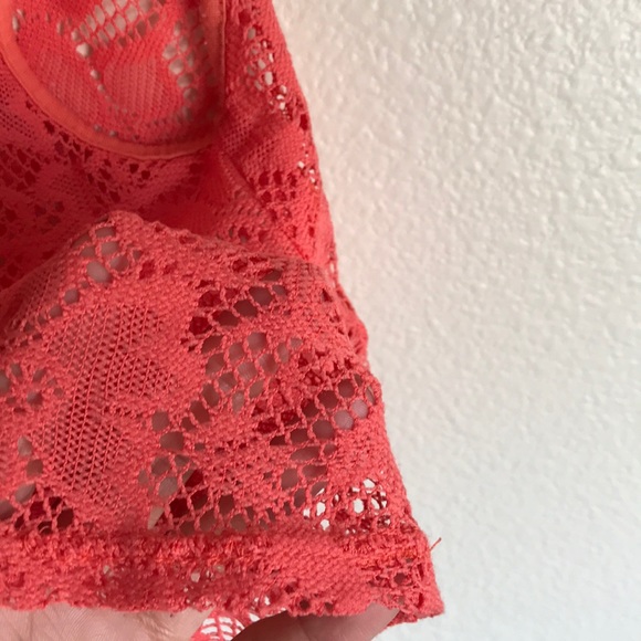 Crop Top - Picture 4 of 4